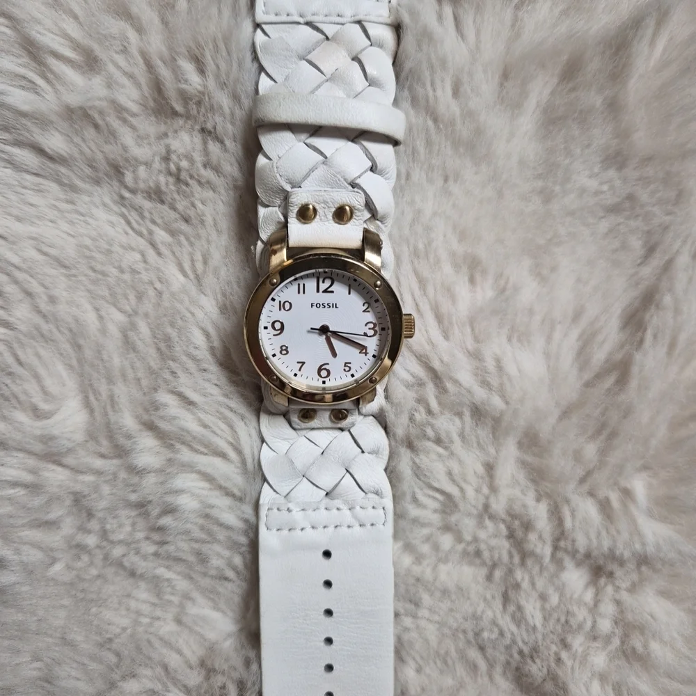 Fossil Watch White Leather Band Braided Detail Gold Tone JR-1291 Western Country
